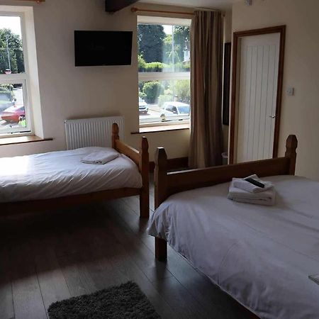 The Hare & Hounds Inn Foulridge Esterno foto