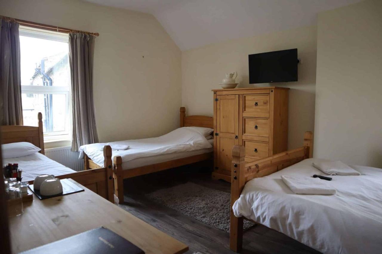 The Hare & Hounds Inn Foulridge Esterno foto