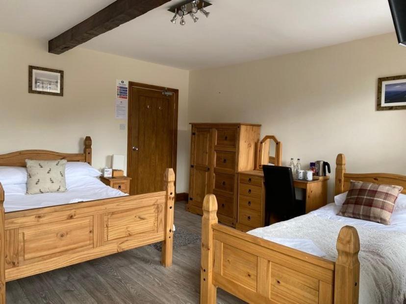 The Hare & Hounds Inn Foulridge Esterno foto
